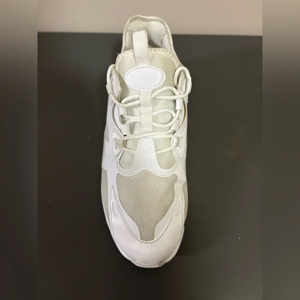 Nike Air Max Infinity 2,Women’s Triple White - CU9453-100 Size 11